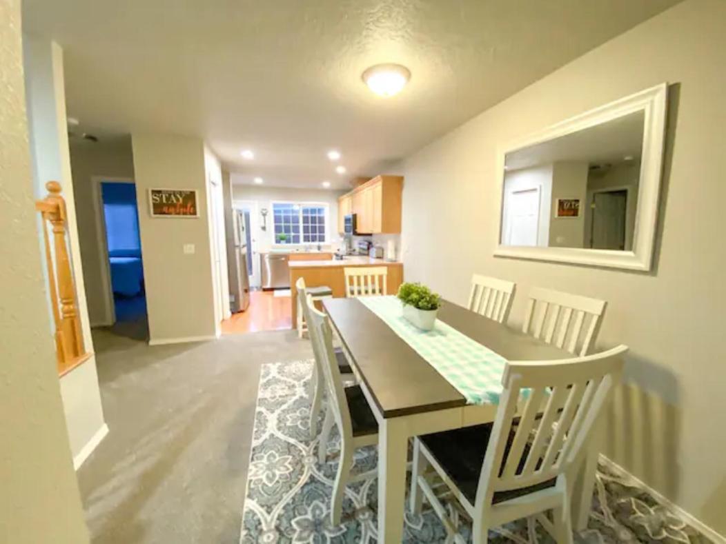 The Getaway Se Boise Condo Across The Street From Greenbelt, Bown Crossing And Boise River 3Bd 3Bath, 4 Beds! Lovely, Homey, Dining Table Seats 6 외부 사진